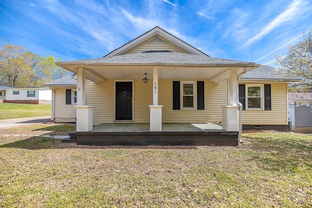 Property Photo:  151 Holly St  SC 29372 