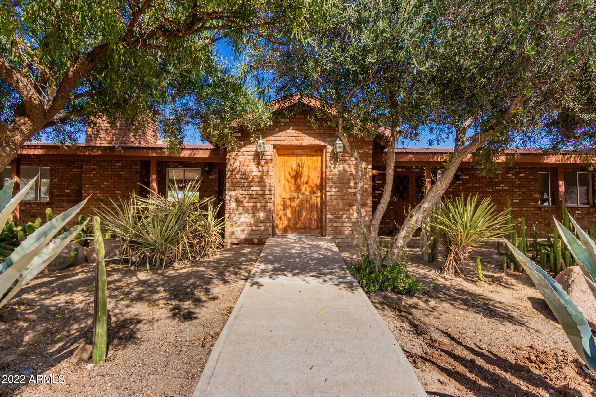 Property Photo: 5632 E Yucca Road AZ 85331