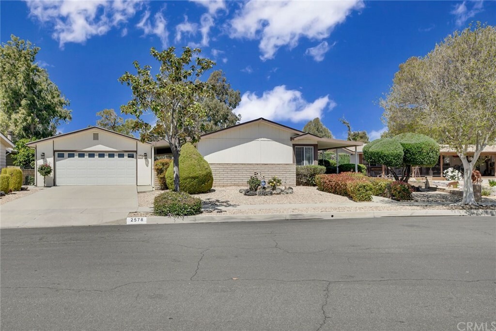 Property Photo:  2578 Blue Spruce Drive  CA 92545 