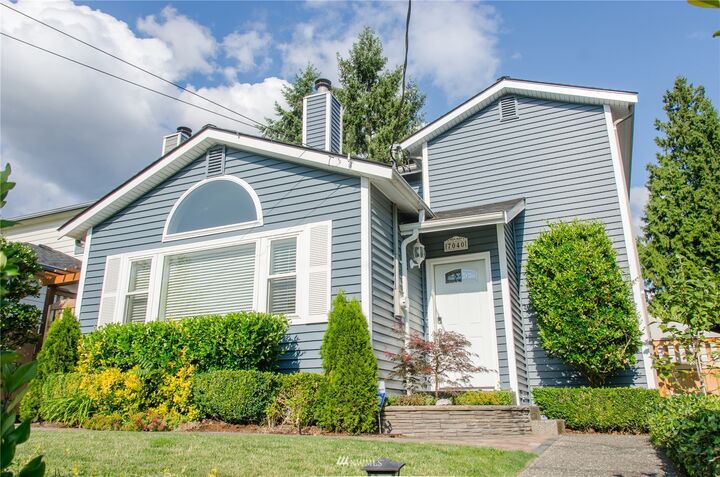 7040 21st Avenue NE  Seattle WA 98115 photo