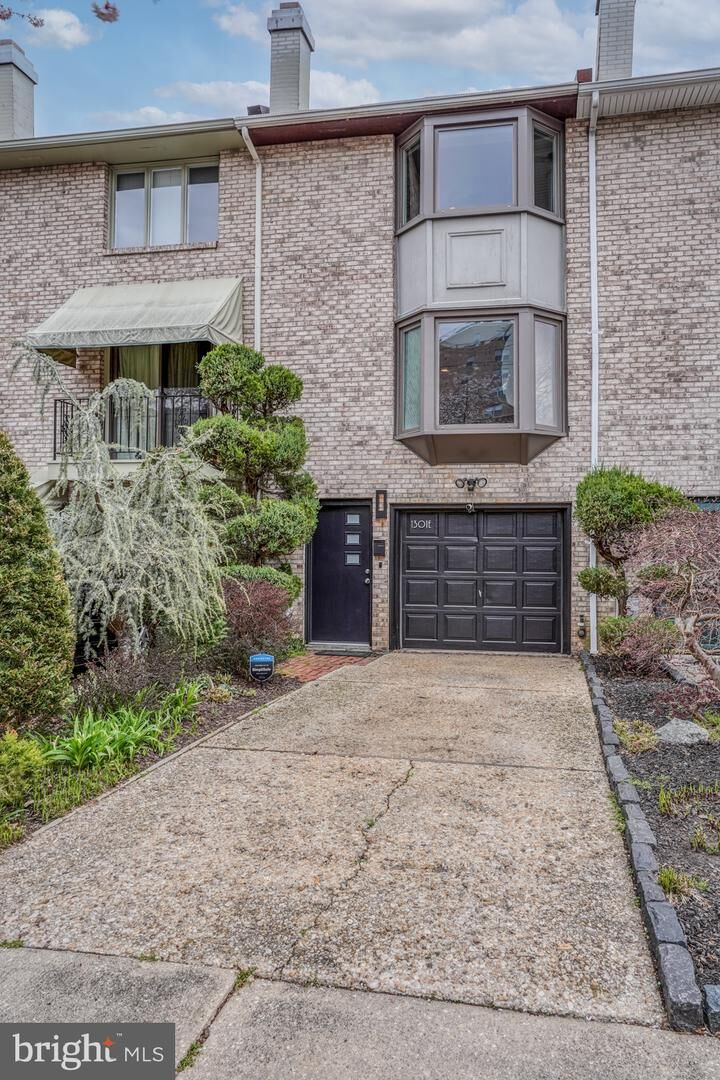 Property Photo: 1301 Shallcross Avenue E DE 19806