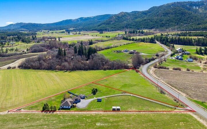 Property Photo: 1671 Upper Peoh Point Road WA 98922