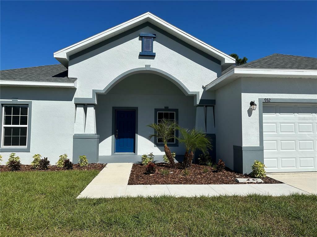 Property Photo:  932 Albertville Court  FL 34759 