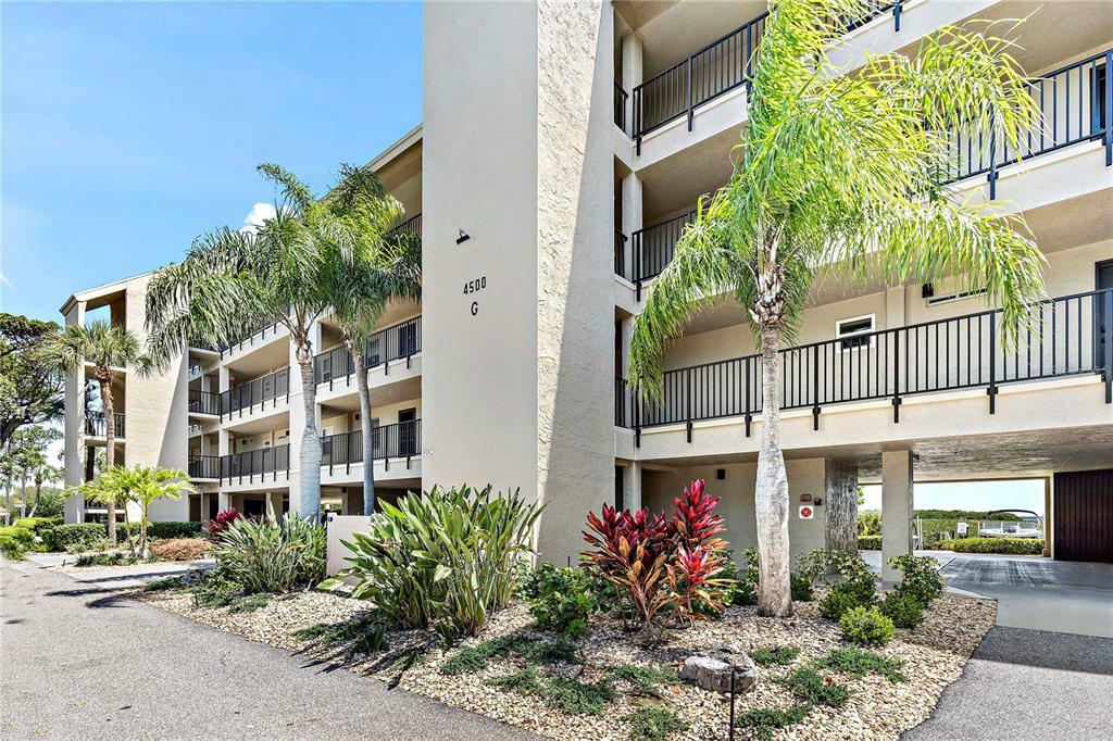 Property Photo:  4500 Gulf Of Mexico Drive 204  FL 34228 