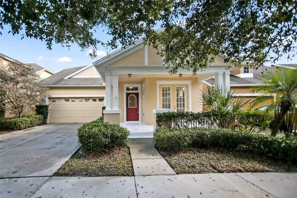 Property Photo: 5427 Gemgold Court FL 34786