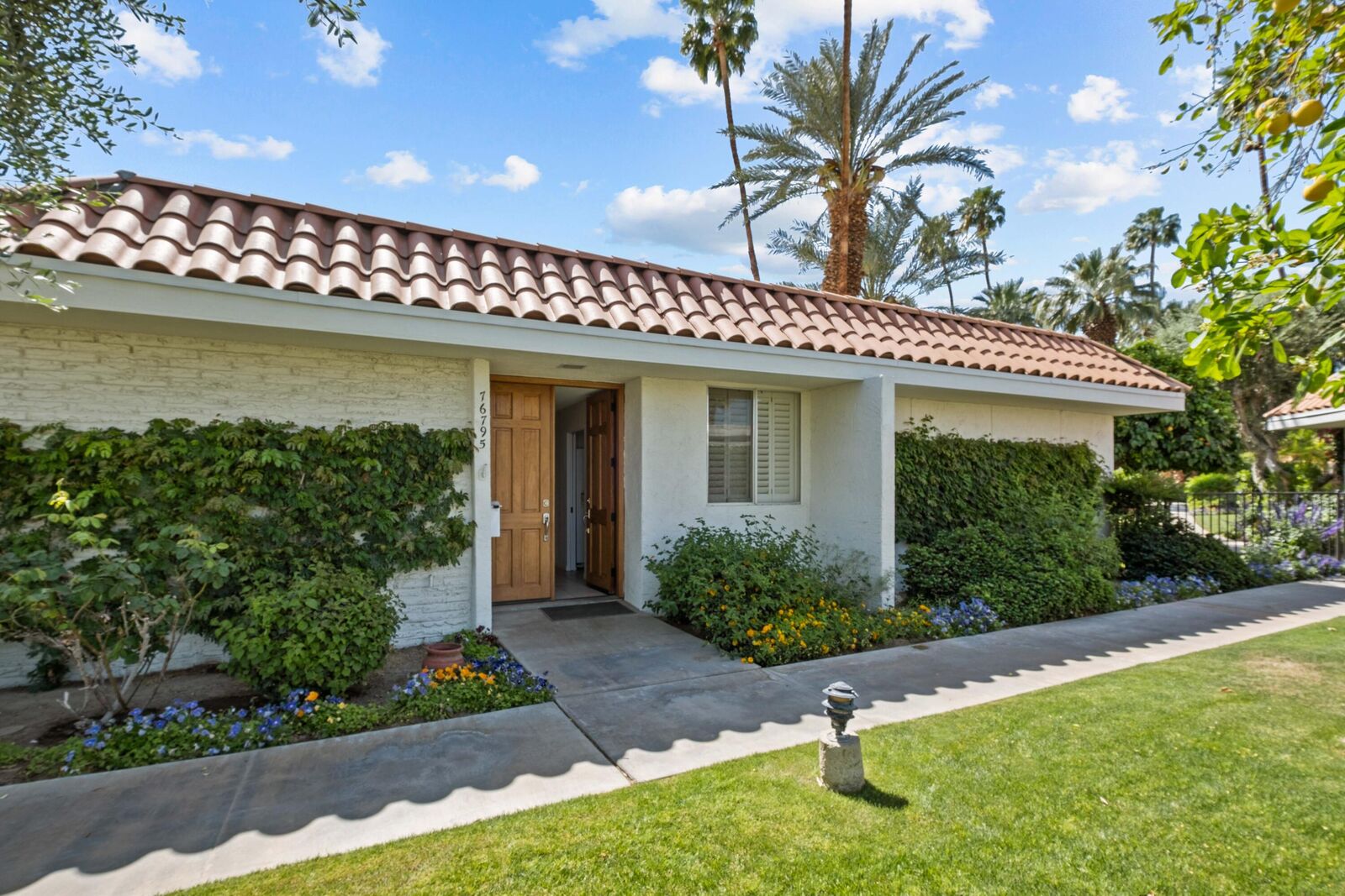 Property Photo: 76795 Sandpiper Drive CA 92210