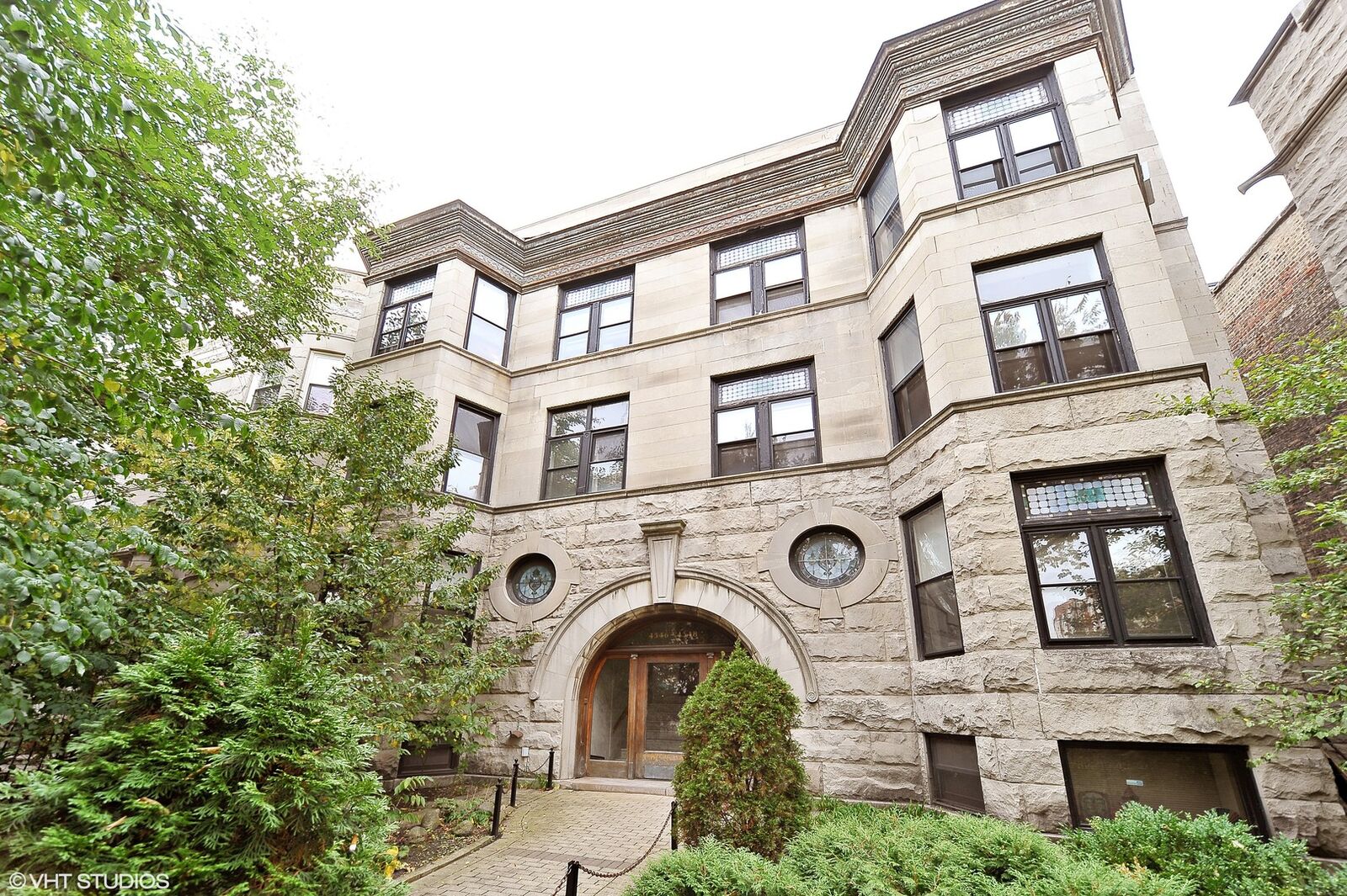 Property Photo: 4546 N Sheridan Road 3S IL 60640