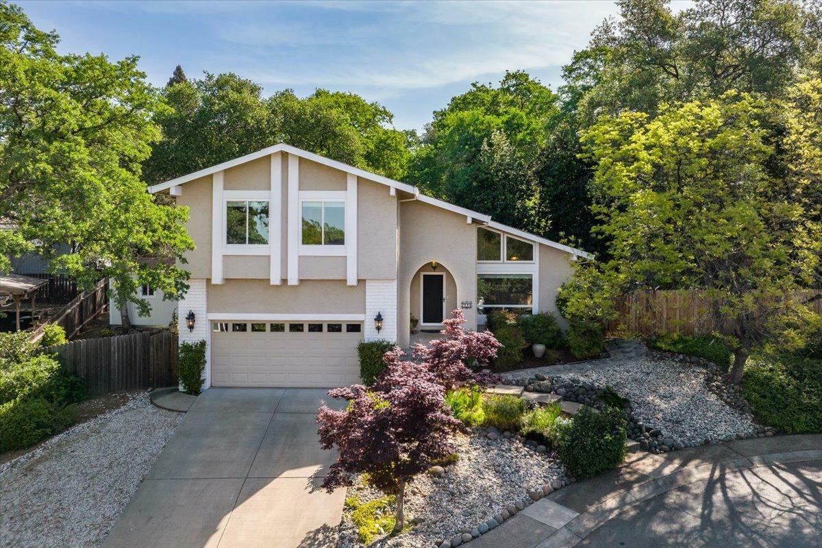 Property Photo:  323 Forest Court  CA 95603 