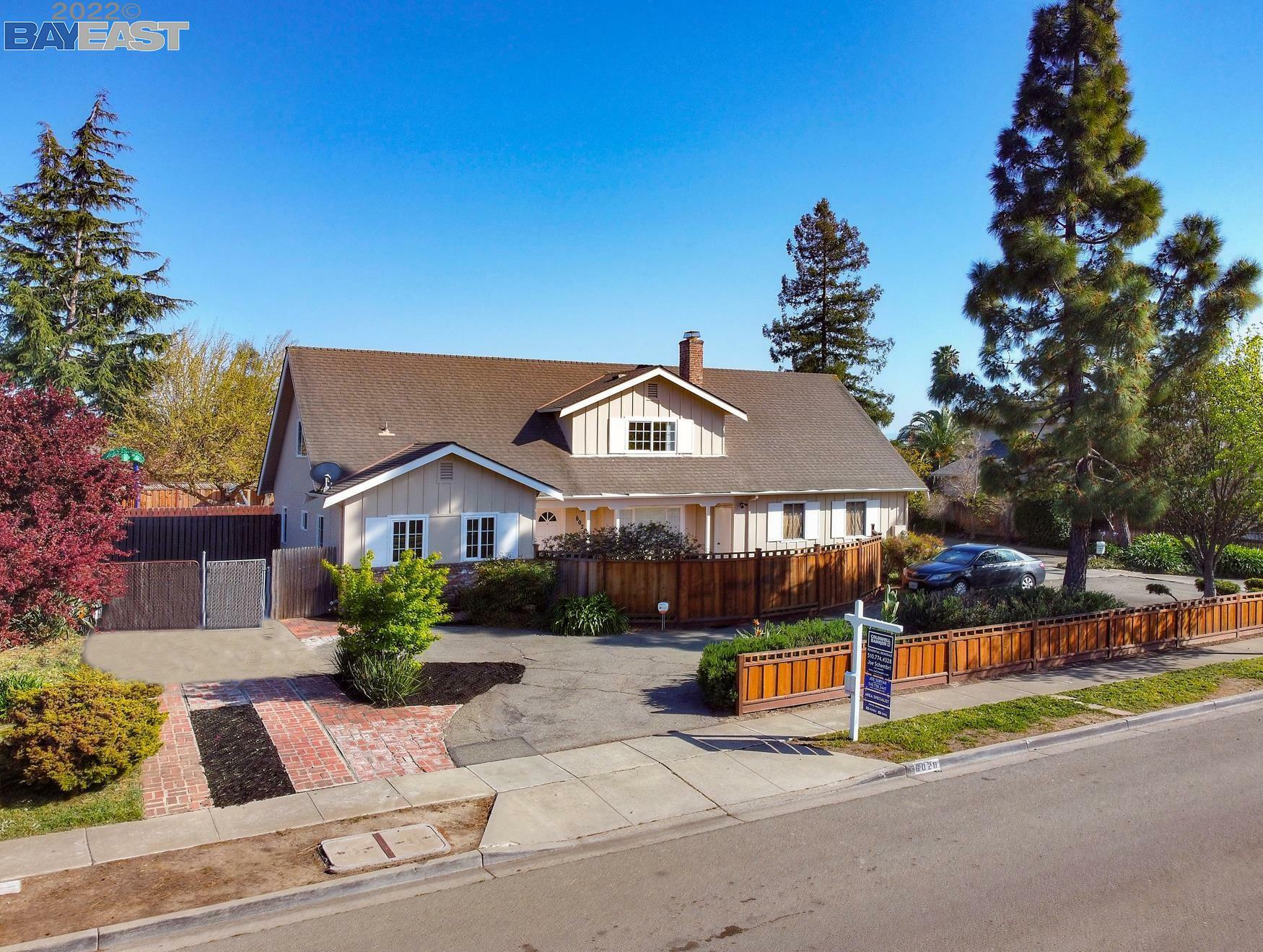 Property Photo: 6020 Robertson Ave CA 94560