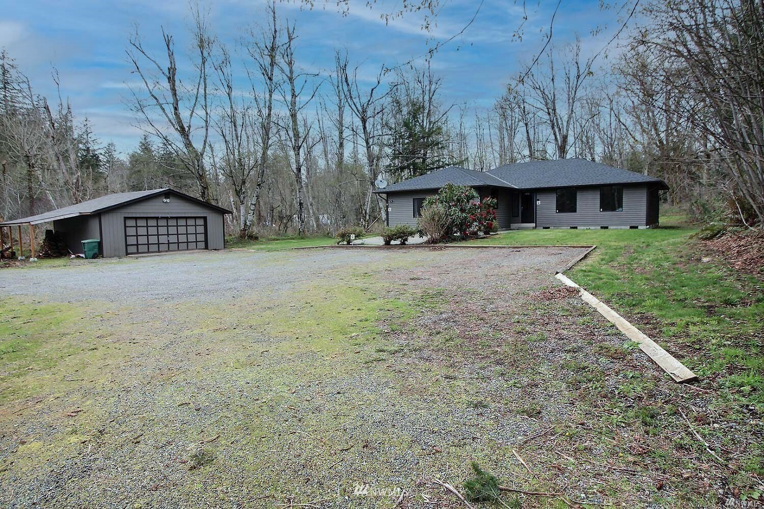 Property Photo:  32022 SE Retreat Kanasket Road  WA 98051 