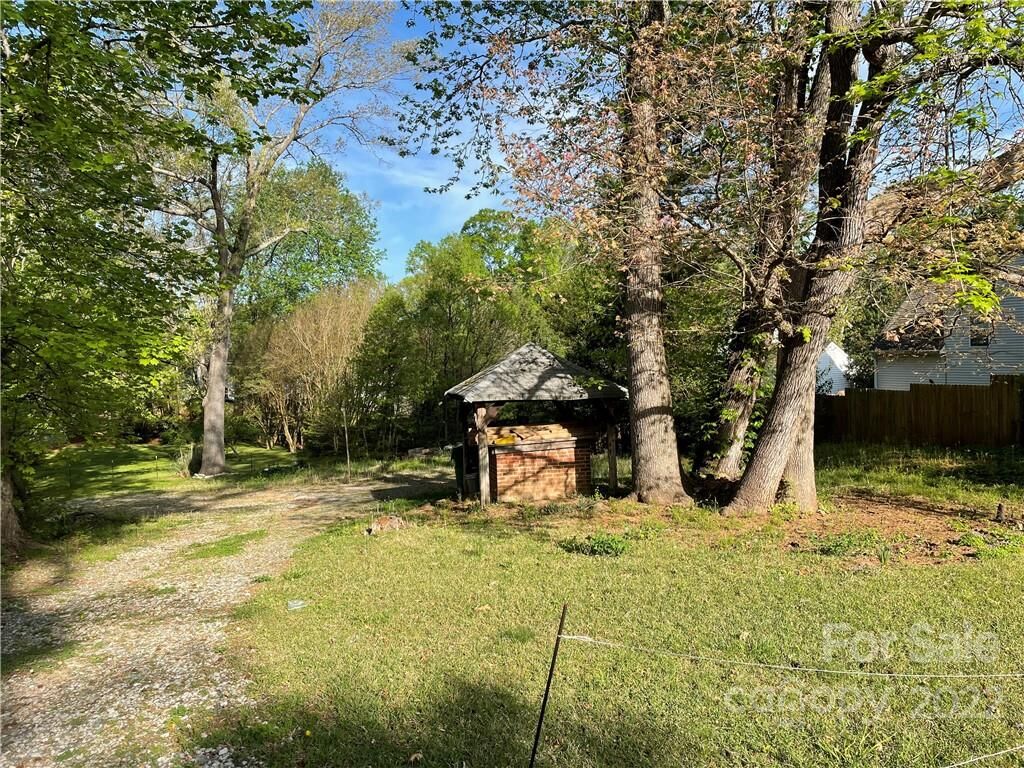 Property Photo: 5531 Sugar Creek Road NC 28269