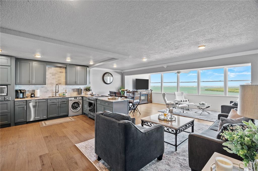 Property Photo:  7200 Sunshine Skyway Lane S 14A  FL 33711 