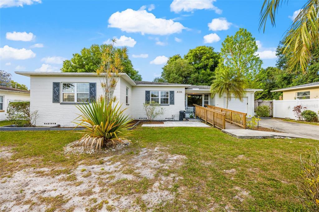 Property Photo: 4126 33rd Avenue N FL 33713