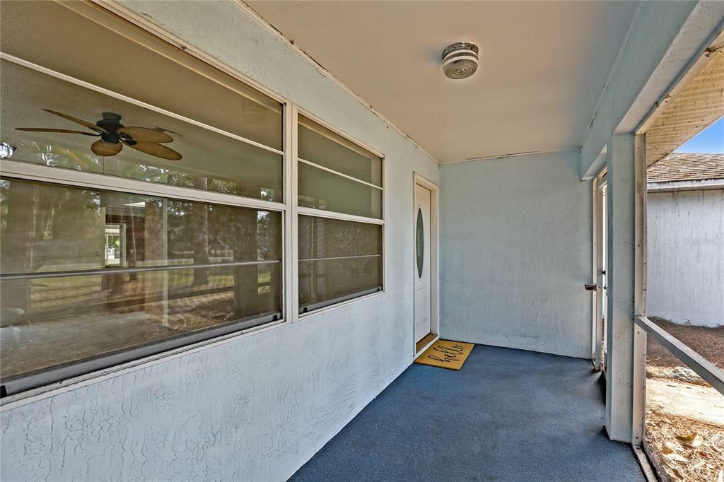 Property Photo: 440 Fordham Road FL 34293