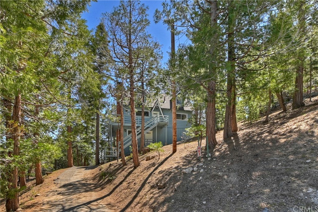 Property Photo:  481 Pyramid Drive  CA 92352 