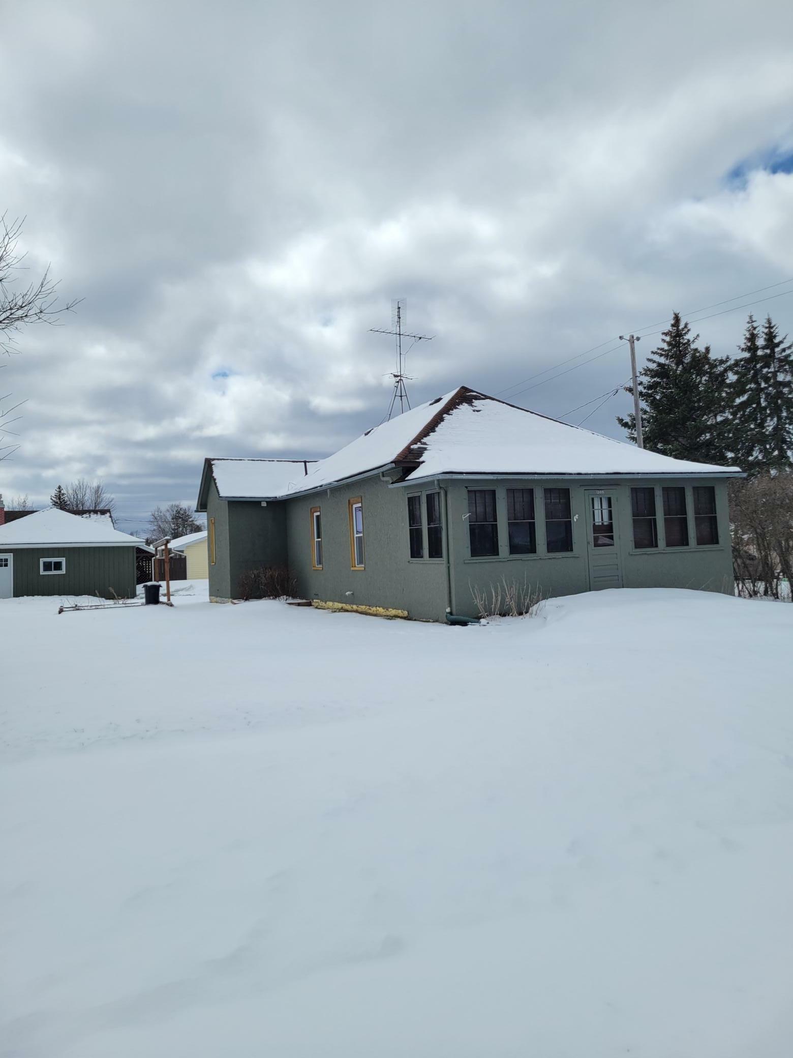 Property Photo: 308 4th Avenue SE MN 56636