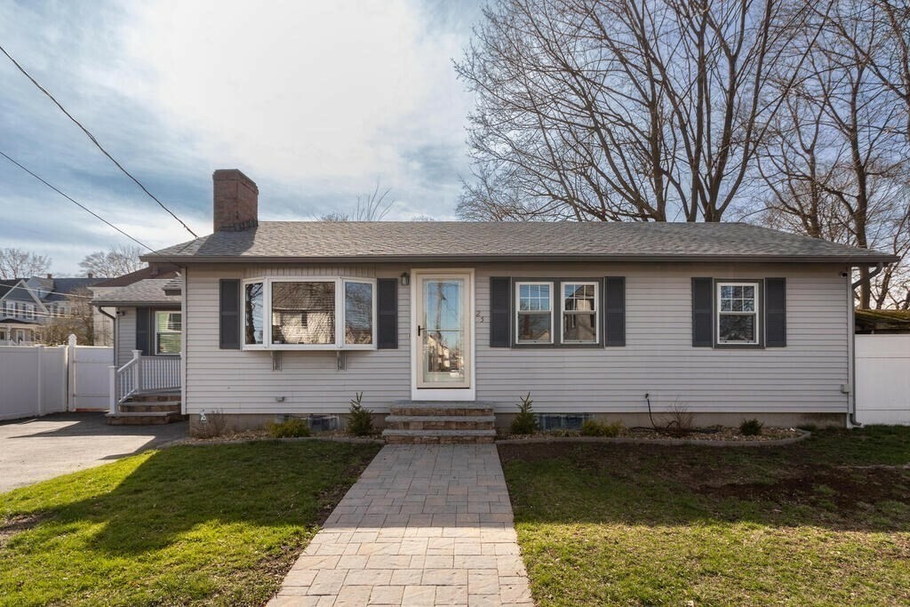 Property Photo: 25 New Spaulding St MA 01851