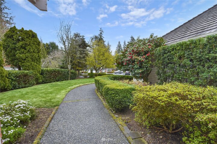 Property Photo:  2137 222nd Place NE  WA 98074 