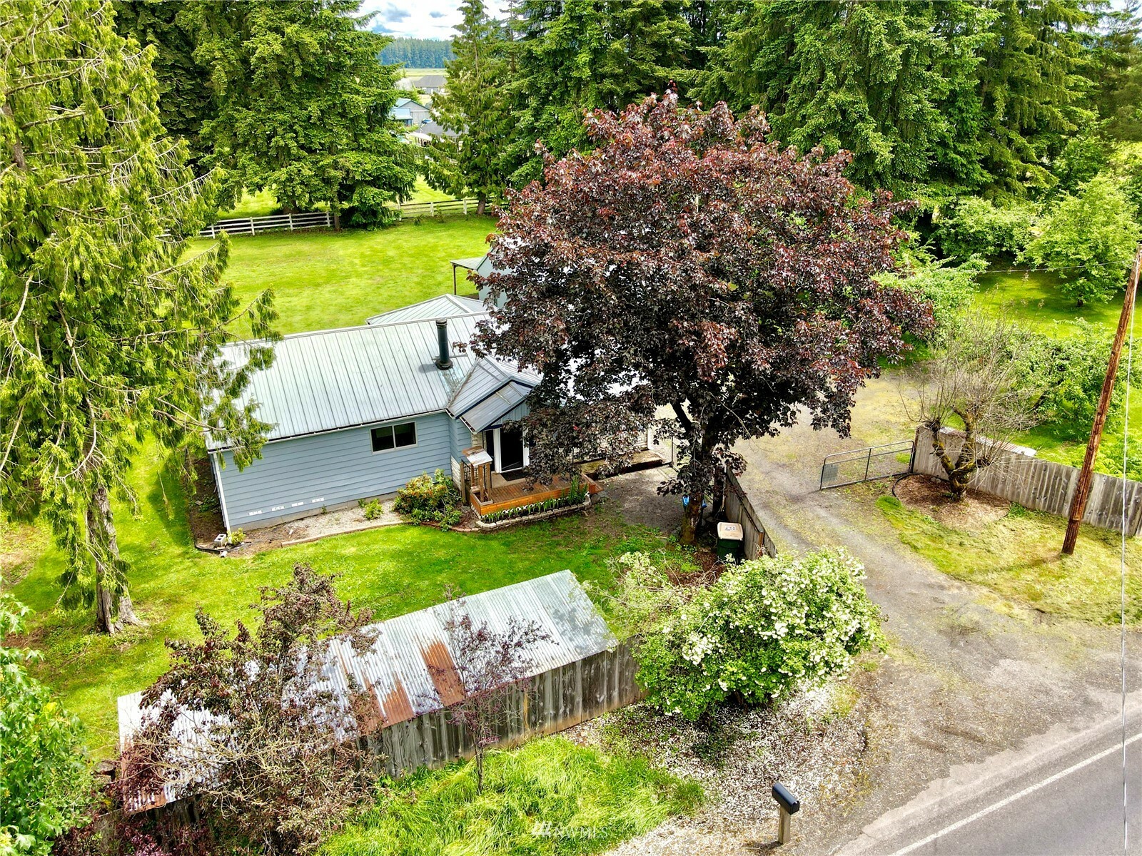 Property Photo:  615 Leonard Road  WA 98570 