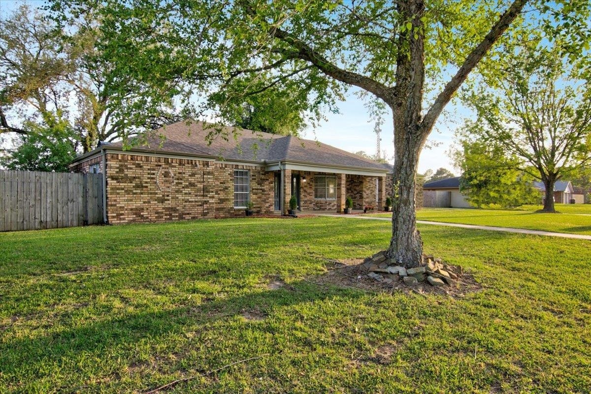 Property Photo:  795 Cactus  TX 77611 