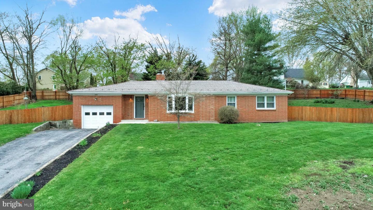 Property Photo:  5224 Terrace Road  PA 17050 