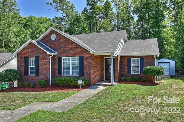 Property Photo: 1420 Bells Knox Road NC 28214