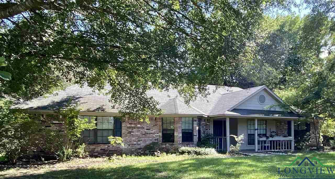 Property Photo:  3402 Goldfinch Rd  TX 75645 