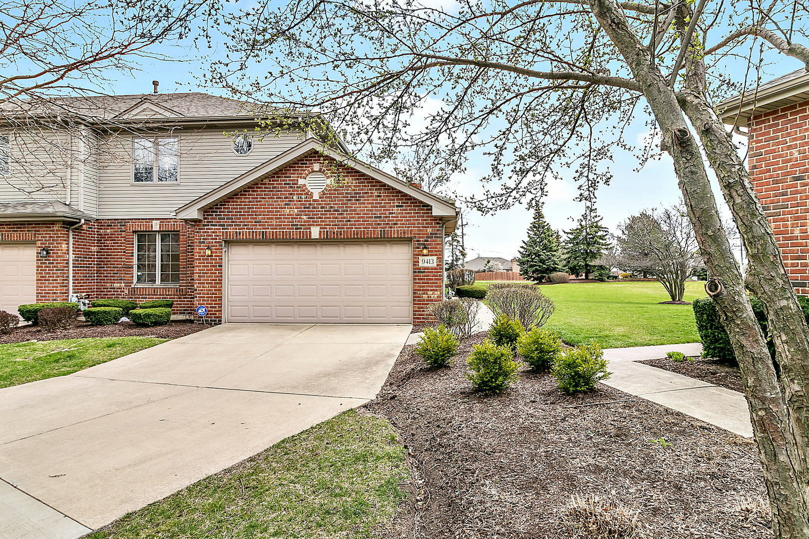 Property Photo:  9413 Dundee Place  IL 60487 