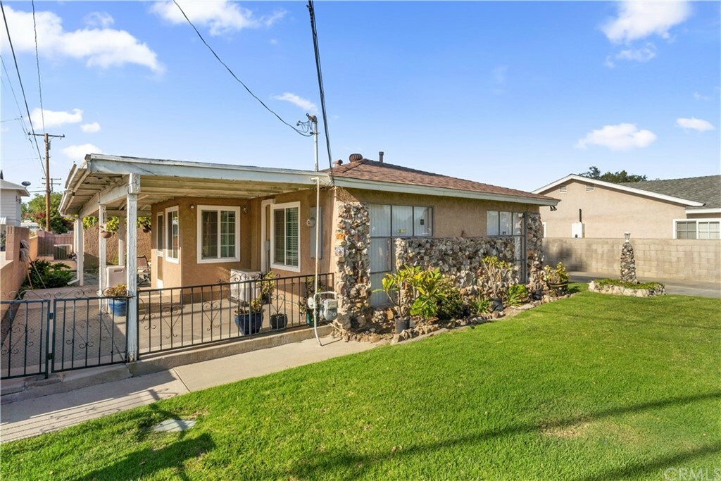 Property Photo: 13135 Beaty Ave CA 90605
