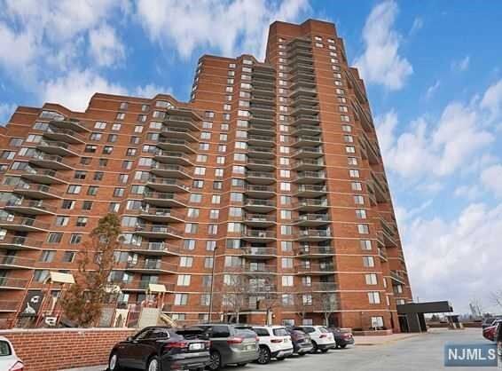 Property Photo:  813 Harmon Cove Tower  NJ 07094 