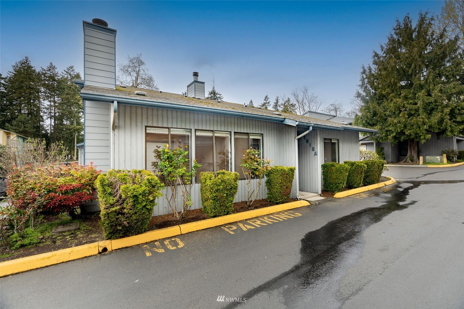 Property Photo:  1816 S 330th Street A  WA 98003 