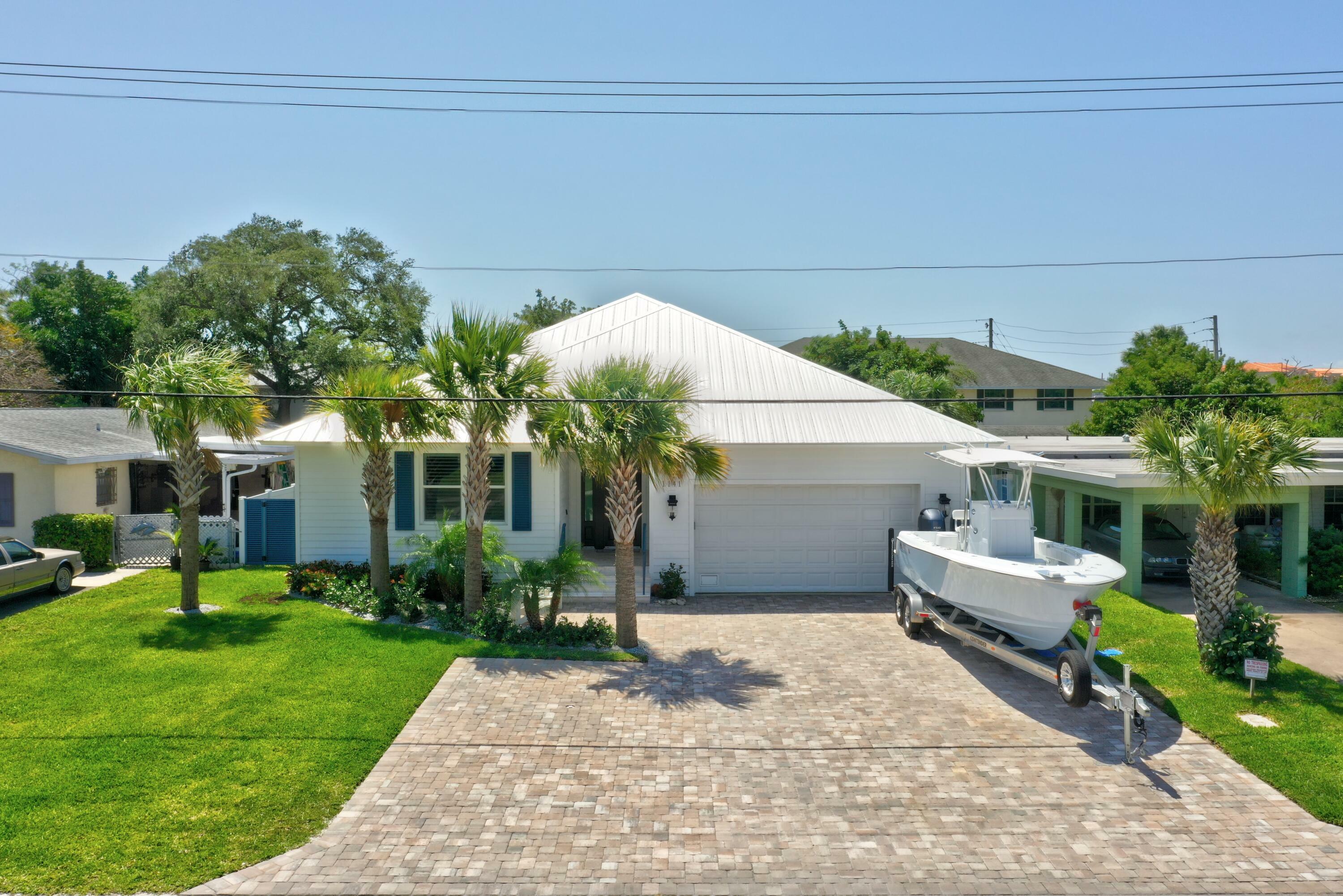 Property Photo:  1141 Binney Drive  FL 34949 