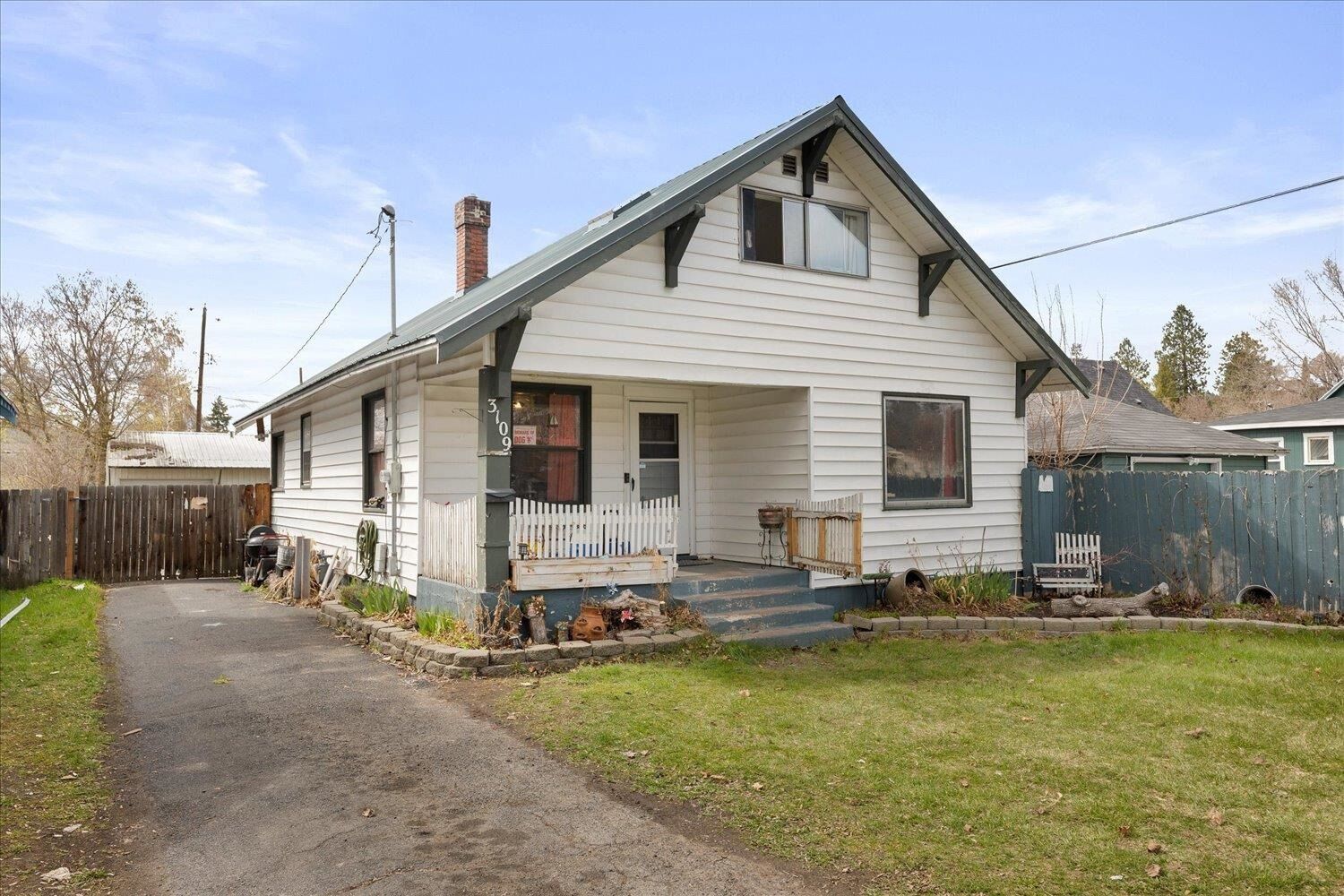 Property Photo:  3109 N Madison St  WA 99205 
