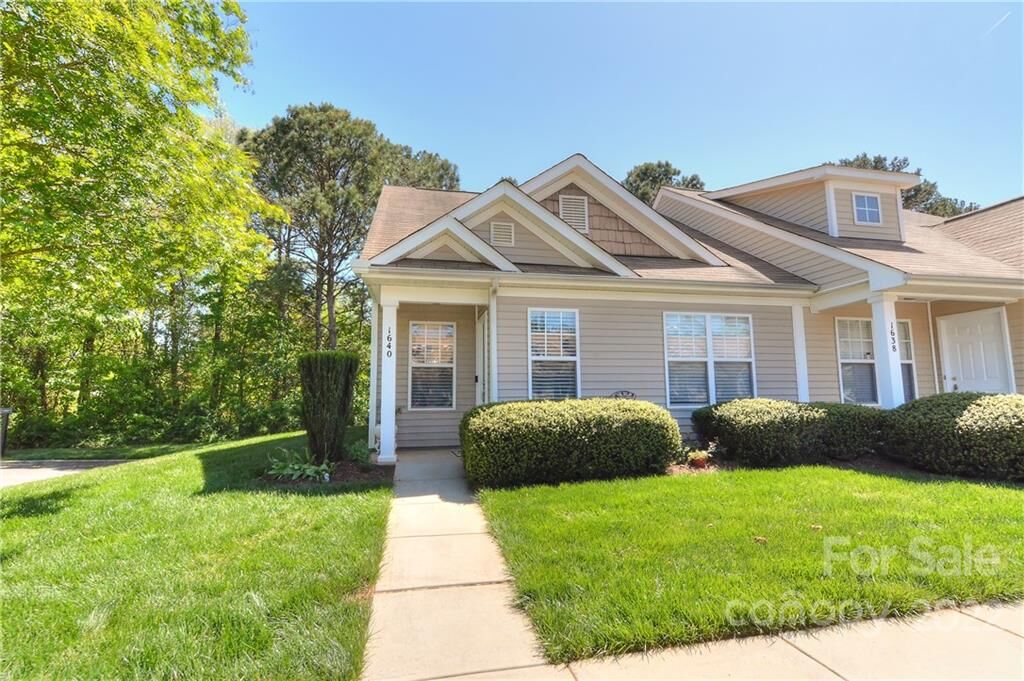 Property Photo: 1640 Heather Chase Drive SC 29707