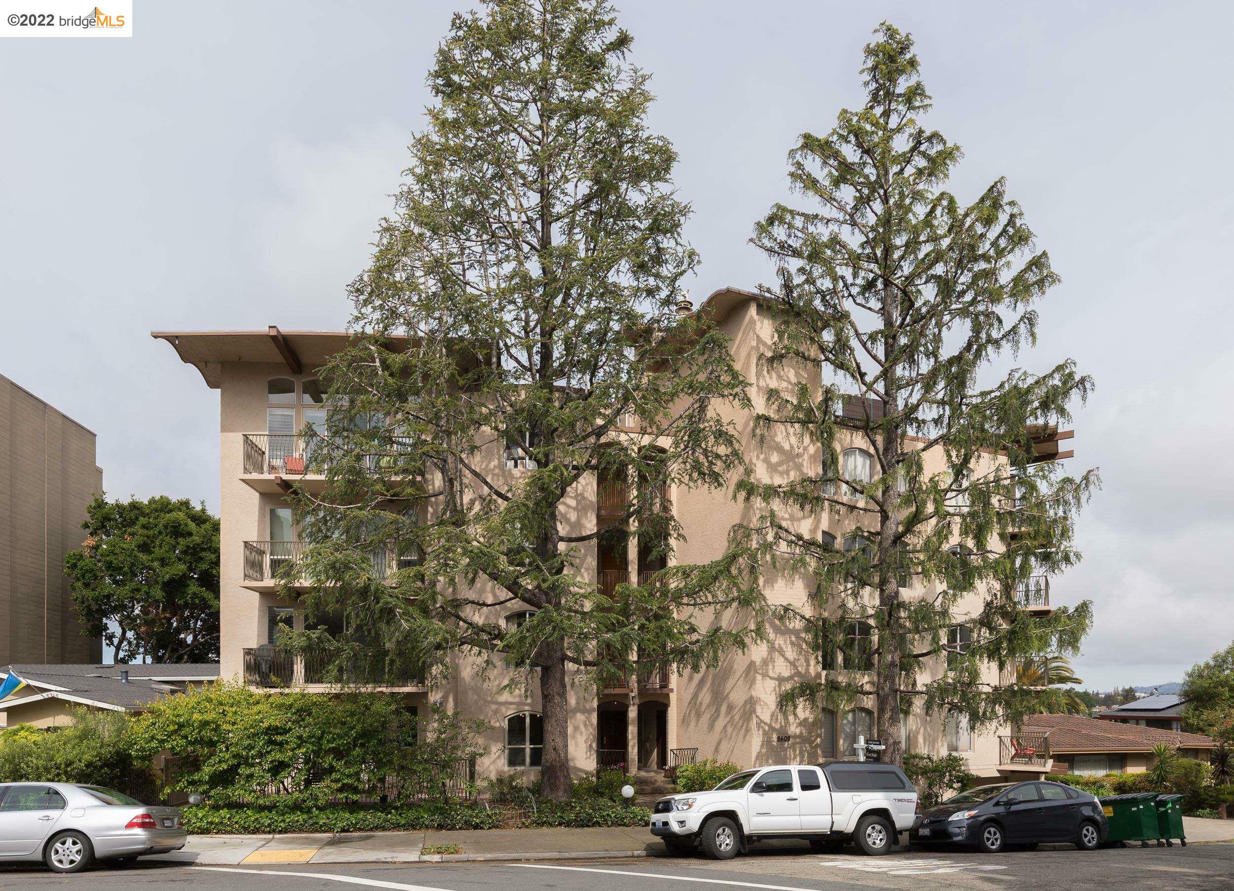 Property Photo:  5405 Carlton St 101  CA 94618 