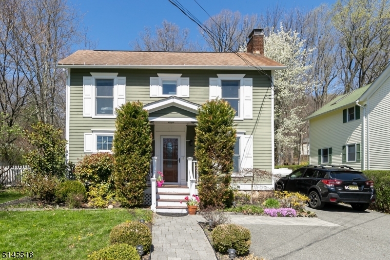 Property Photo:  98 Fairview Ave  NJ 07853 