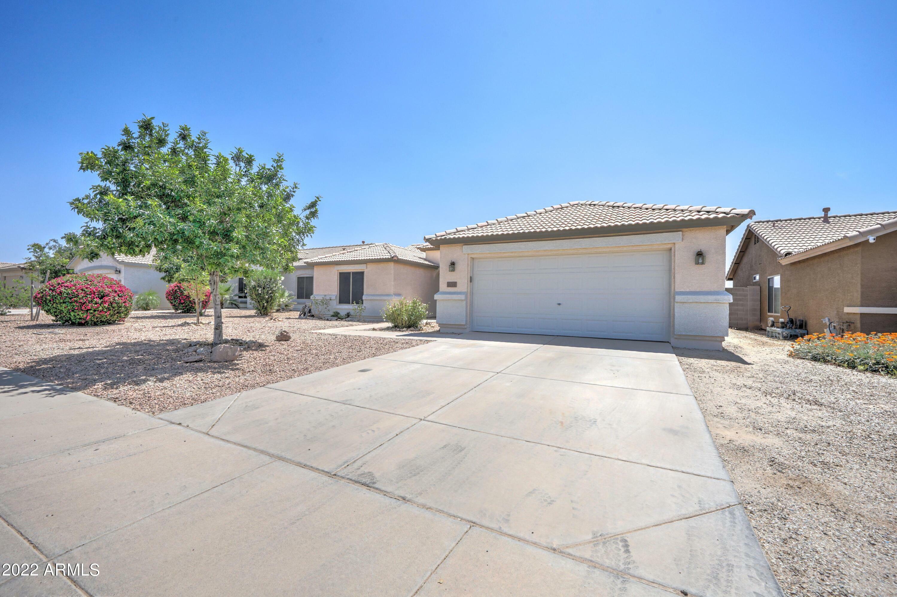 Property Photo:  4115 E Lambeth Place  AZ 85140 