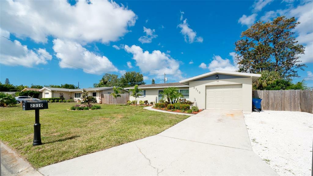 Property Photo: 2310 33rd Street W FL 34205