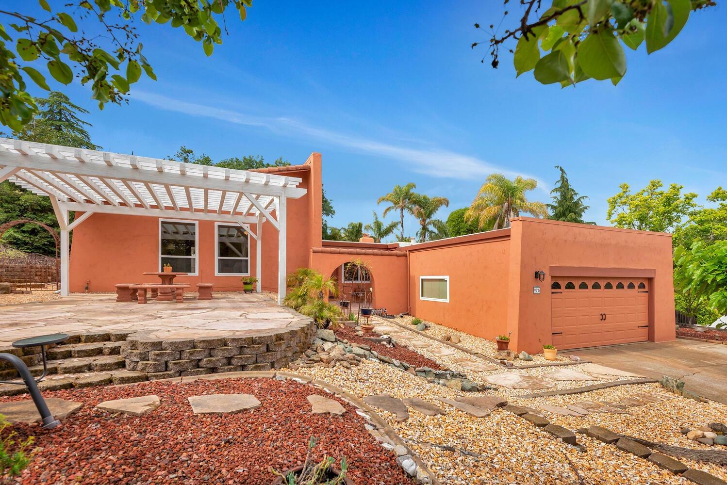 Property Photo: 975 Olympic Court CA 95762