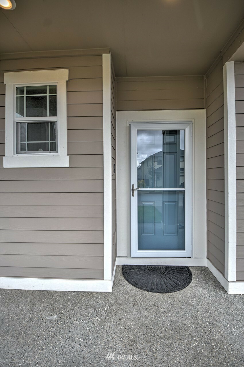 Property Photo:  8615 Spartacus Street NE  WA 98516 