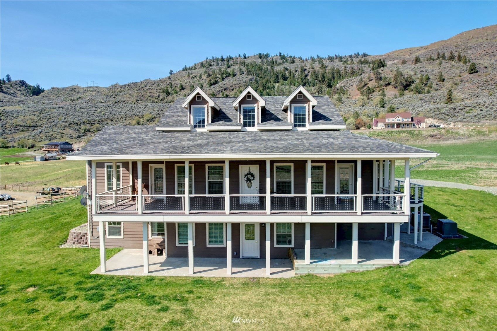 Property Photo:  31 Rooster Flats Road  WA 98844 
