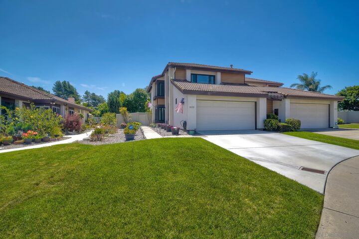Property Photo: 11235 Blazewood Pl CA 92127