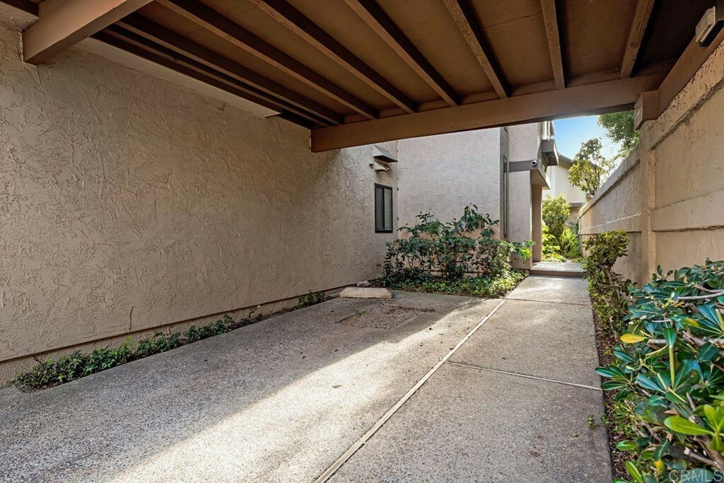 Property Photo:  6016 Gaines Street  CA 92110 