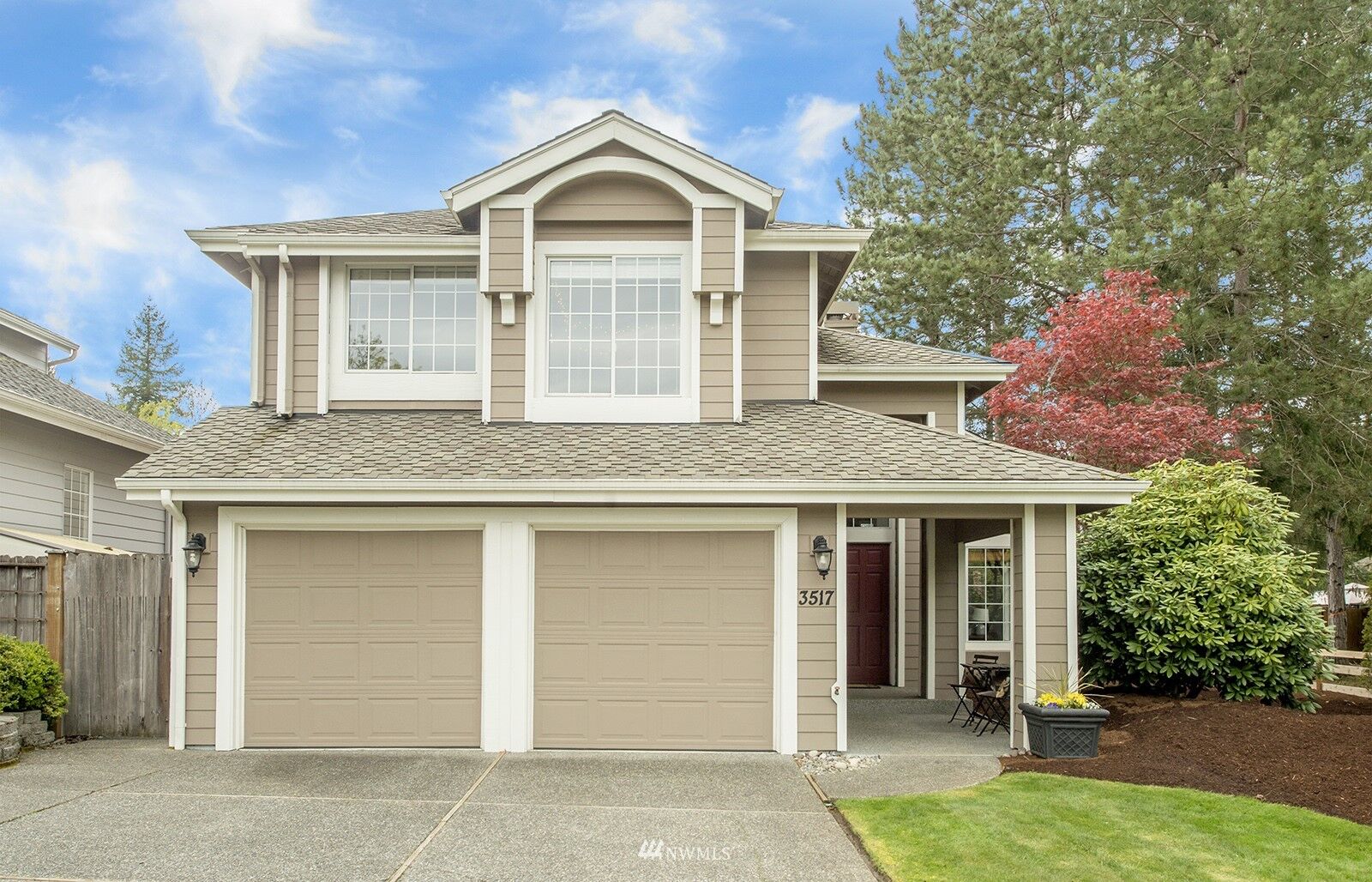 Property Photo: 3517 252nd Place SE WA 98029
