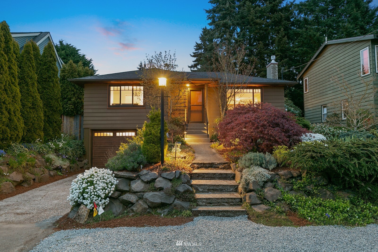 Property Photo:  11512 1st Avenue NW  WA 98177 