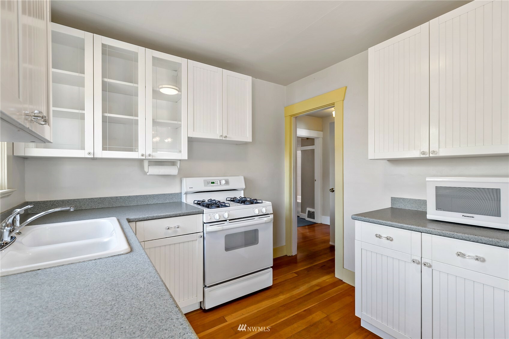 Property Photo:  812 NW Market Street  WA 98107 