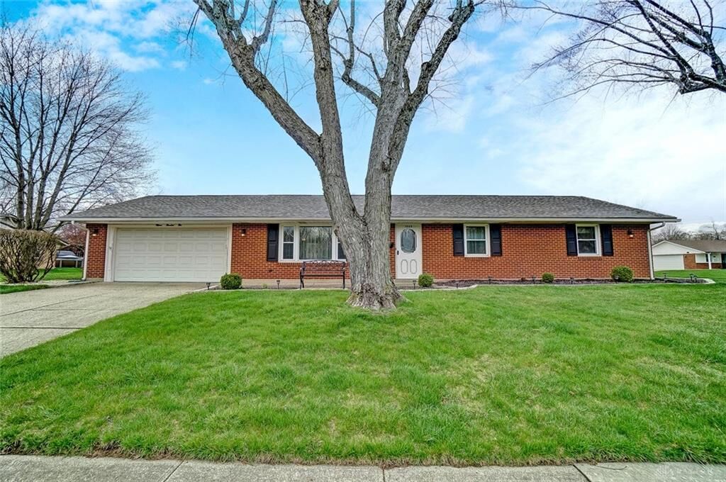 Property Photo: 1505 Wedgewood Drive OH 45324