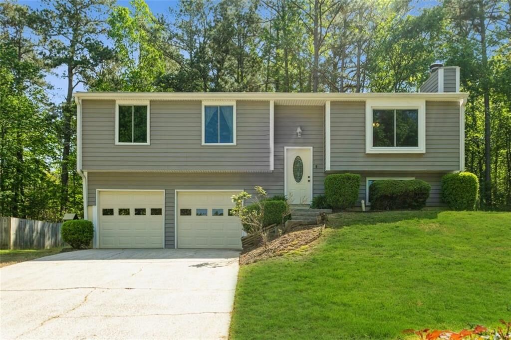 Property Photo: 345 Sheringham Court GA 30076