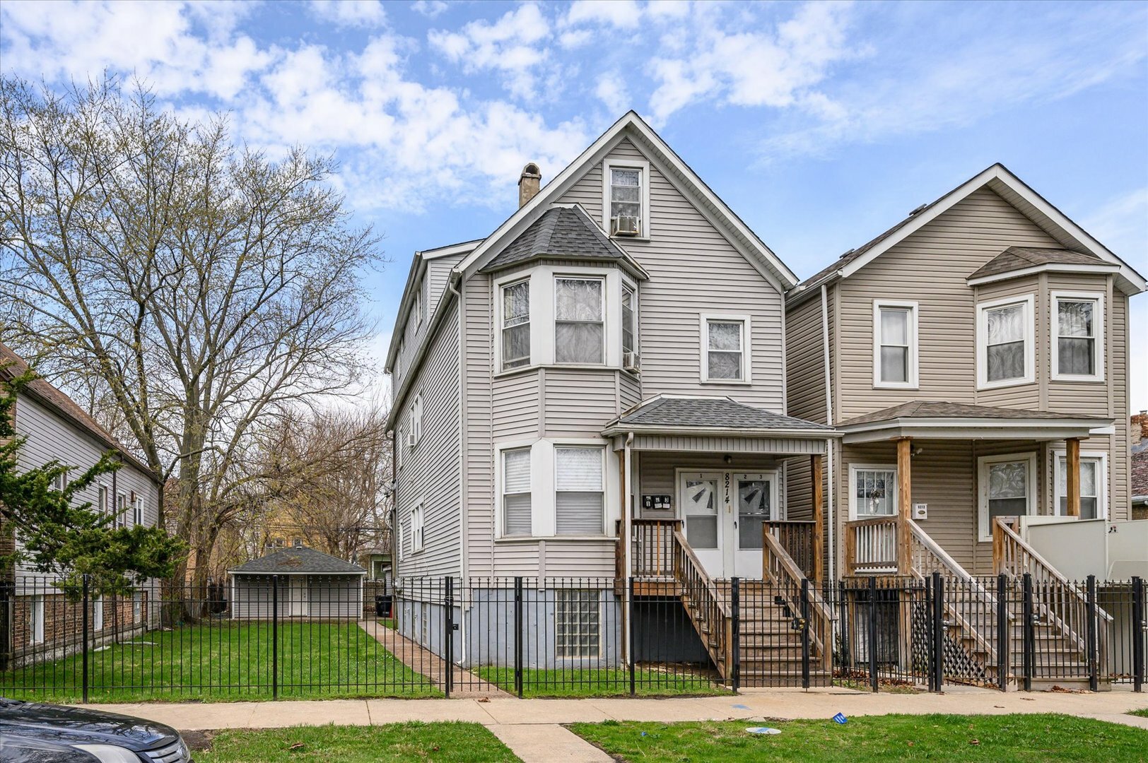 Property Photo:  8214 S Marquette Avenue  IL 60617 