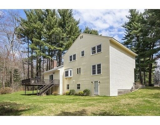 Property Photo:  9 Waverly Drive  MA 01810 